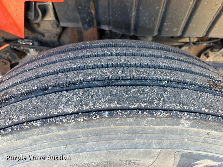 image for item LT9486 2007 International 7400  dump truck