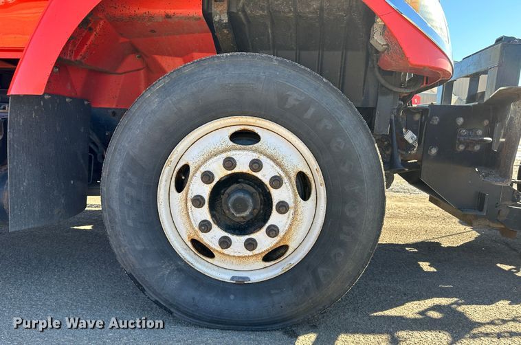 image for item LT9486 2007 International 7400  dump truck