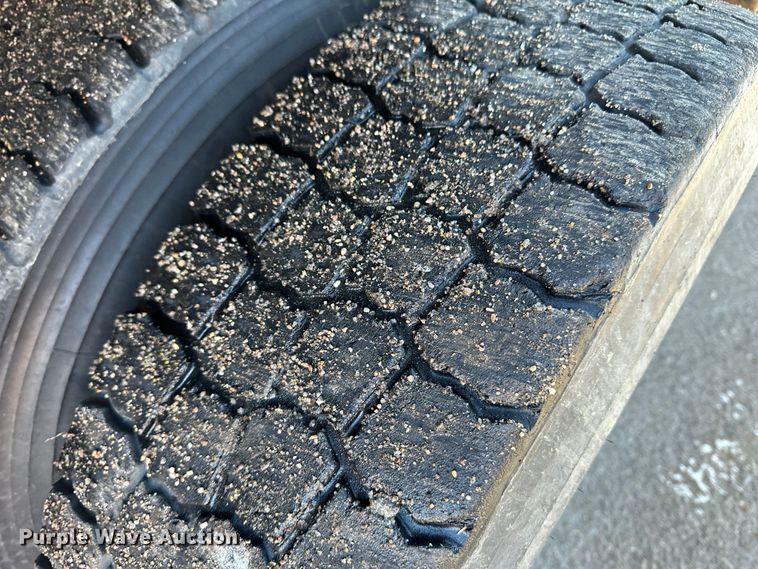 image for item LT9486 2007 International 7400  dump truck