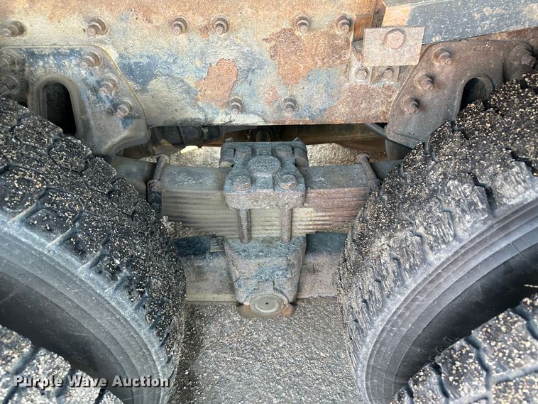 image for item LT9486 2007 International 7400  dump truck