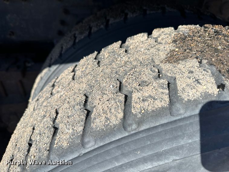 image for item LT9486 2007 International 7400  dump truck