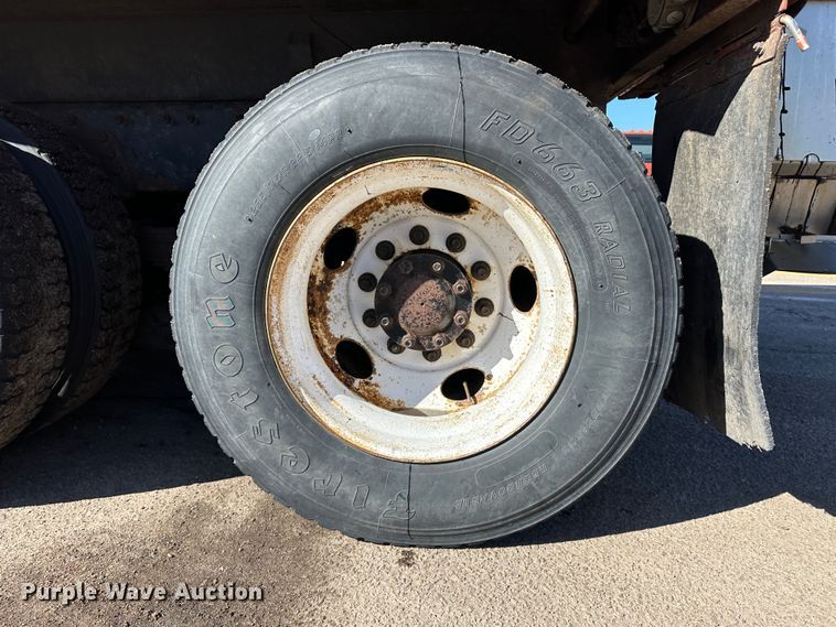 image for item LT9486 2007 International 7400  dump truck