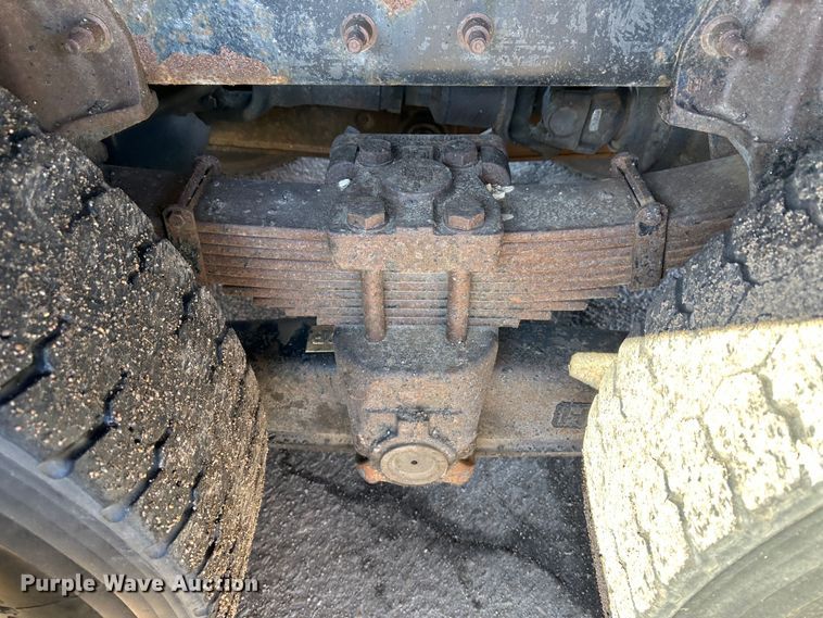 image for item LT9486 2007 International 7400  dump truck