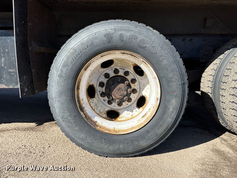 image for item LT9486 2007 International 7400  dump truck