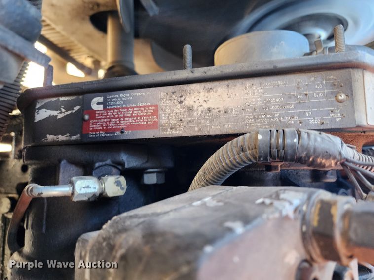 image for item LT9488 2002 Freightliner FL60  oil distributor truck