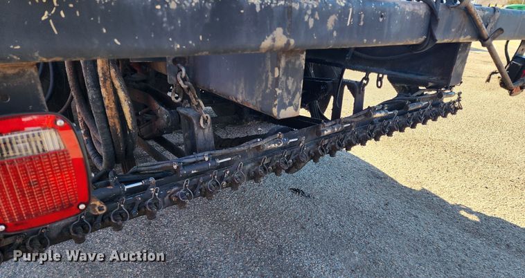 image for item LT9488 2002 Freightliner FL60  oil distributor truck