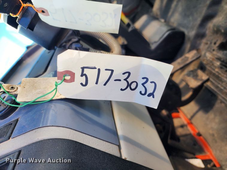 image for item LT9488 2002 Freightliner FL60  oil distributor truck