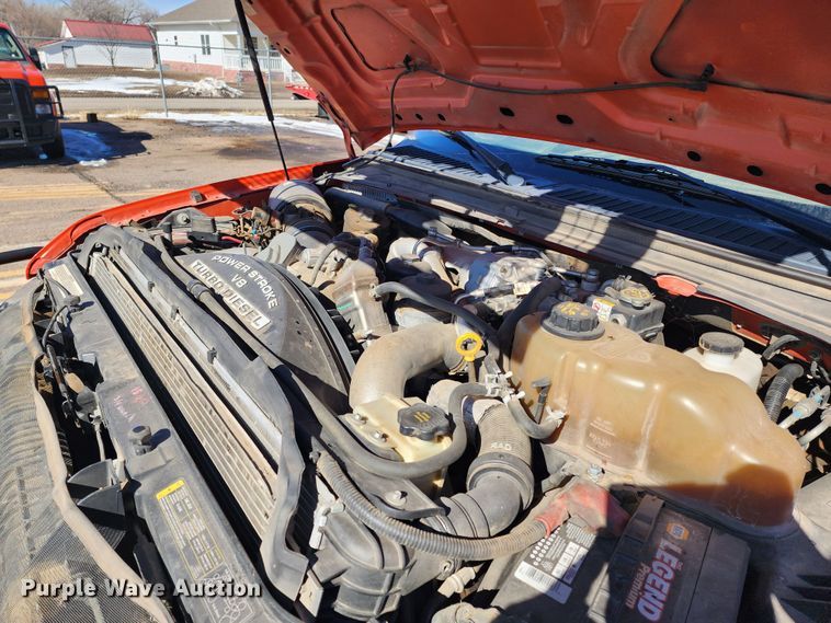 image for item LT9489 2009 Ford F250 Super Duty  Crew Cab utility bed pickup truck