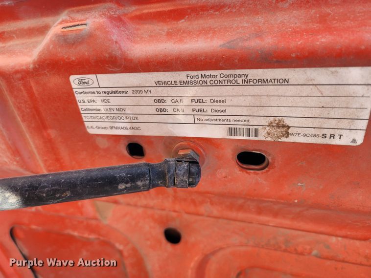 image for item LT9489 2009 Ford F250 Super Duty  Crew Cab utility bed pickup truck