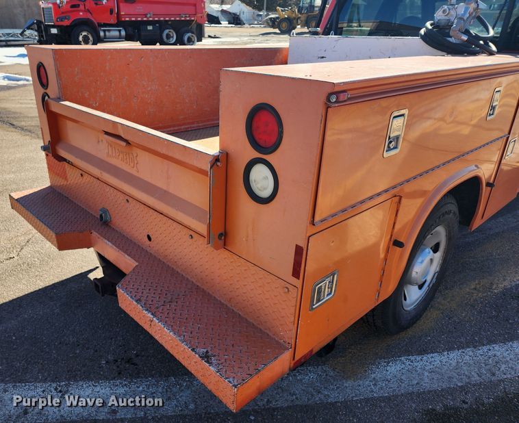 image for item LT9489 2009 Ford F250 Super Duty  Crew Cab utility bed pickup truck