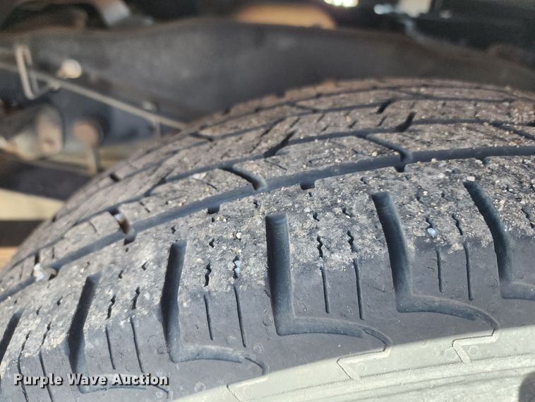 image for item LT9489 2009 Ford F250 Super Duty  Crew Cab utility bed pickup truck