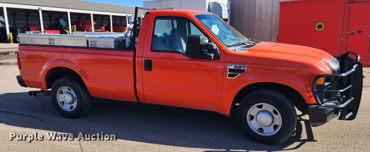 image for item LT9490 2008 Ford F250 Super Duty  pickup truck