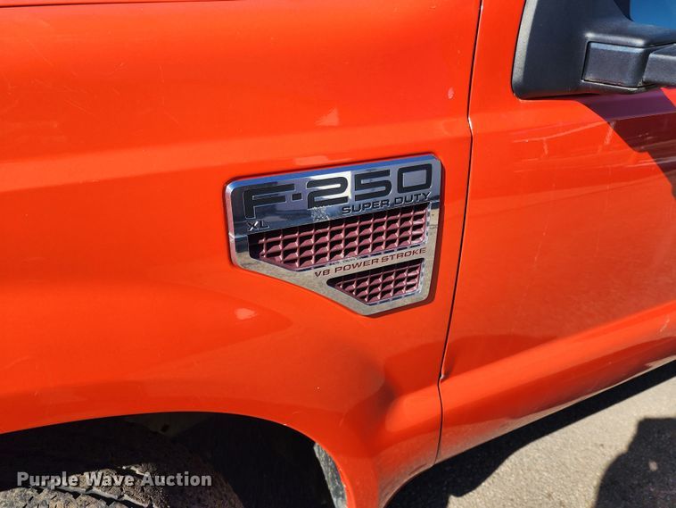 image for item LT9490 2008 Ford F250 Super Duty  pickup truck