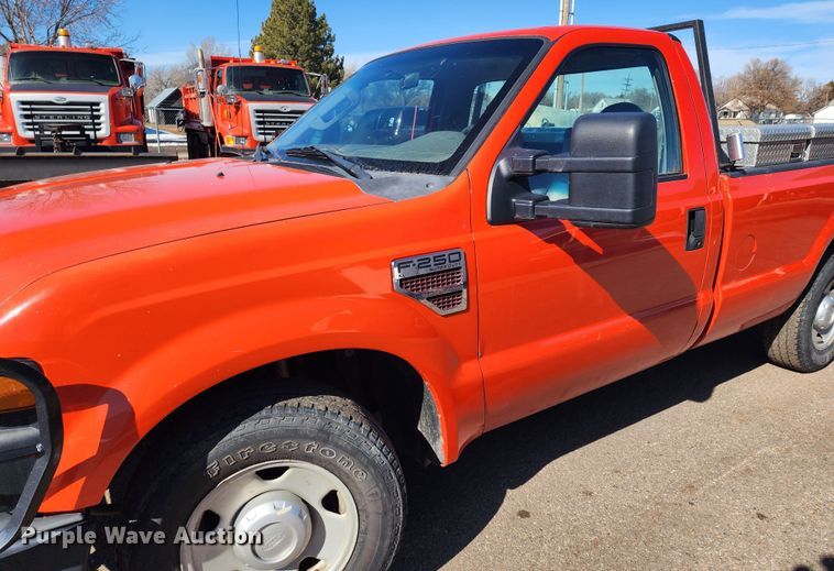 image for item LT9490 2008 Ford F250 Super Duty  pickup truck