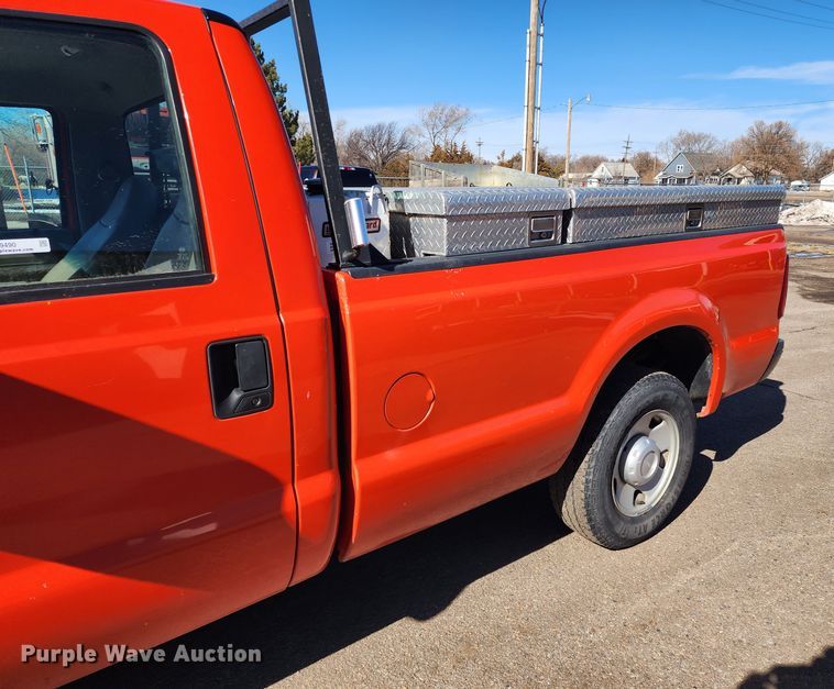 image for item LT9490 2008 Ford F250 Super Duty  pickup truck