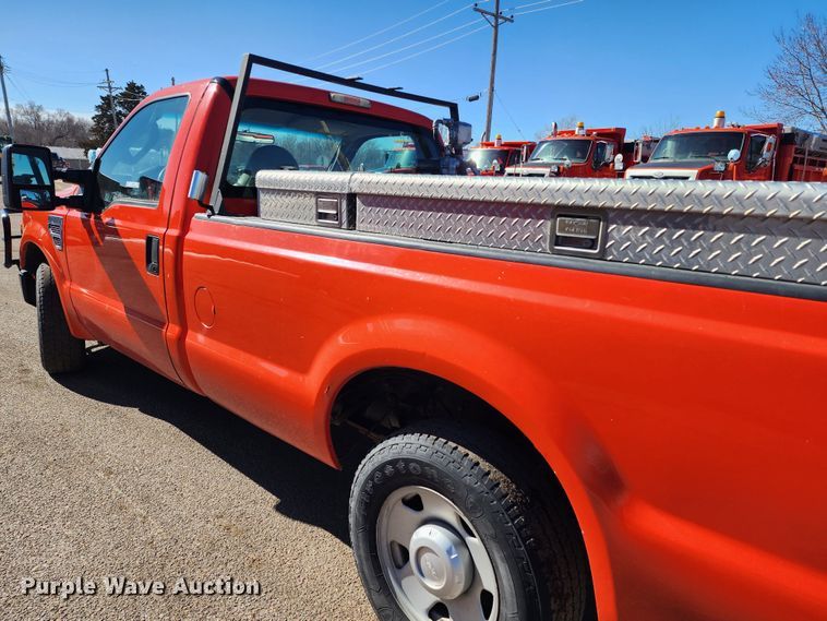 image for item LT9490 2008 Ford F250 Super Duty  pickup truck