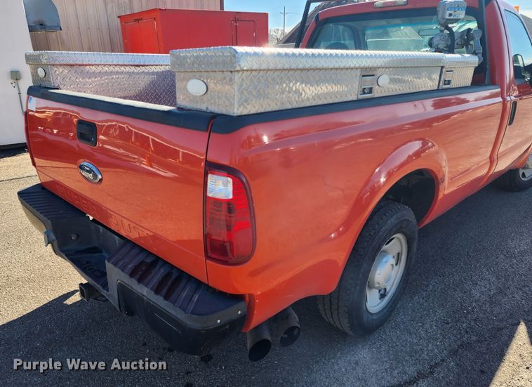 image for item LT9490 2008 Ford F250 Super Duty  pickup truck