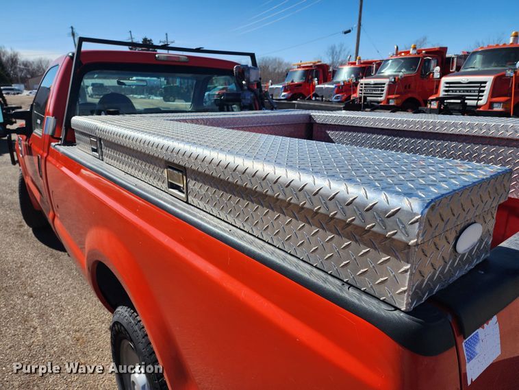 image for item LT9490 2008 Ford F250 Super Duty  pickup truck