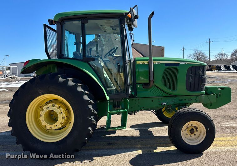 image for item LT9493 2009 John Deere 6415  tractor