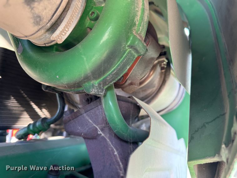 image for item LT9493 2009 John Deere 6415  tractor