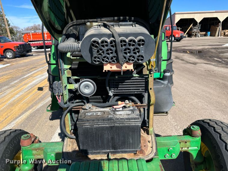 image for item LT9493 2009 John Deere 6415  tractor