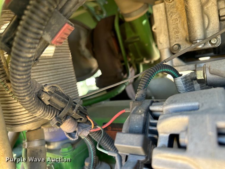 image for item LT9493 2009 John Deere 6415  tractor