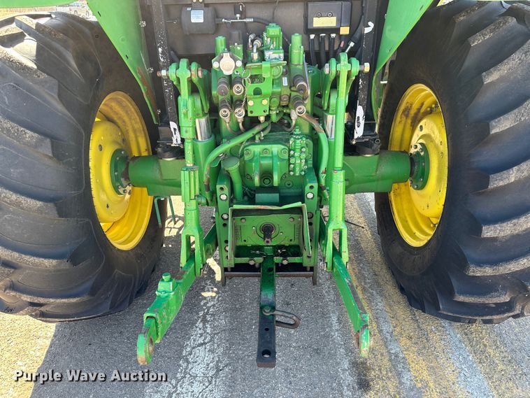 image for item LT9493 2009 John Deere 6415  tractor