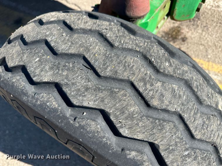 image for item LT9493 2009 John Deere 6415  tractor