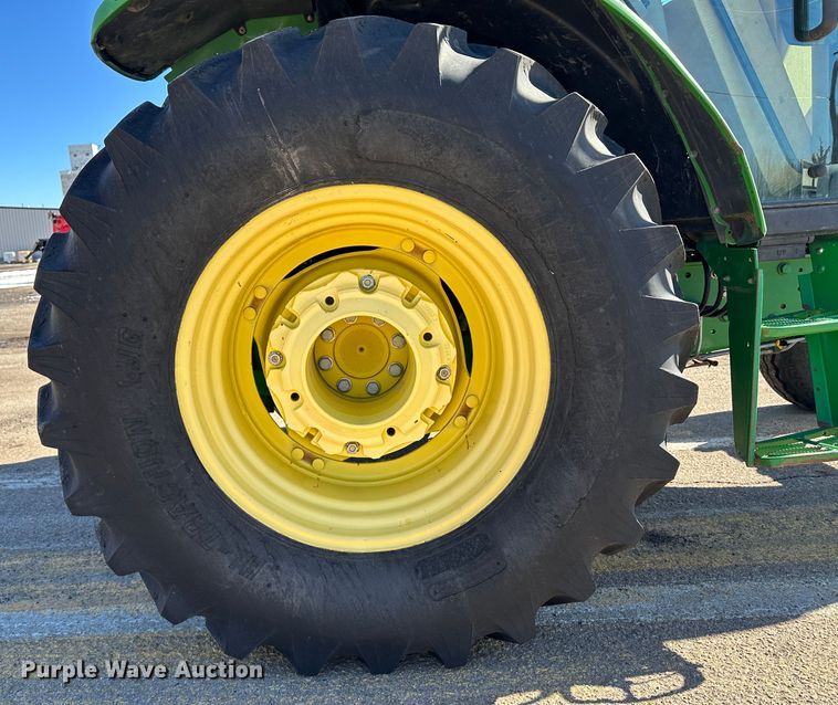 image for item LT9493 2009 John Deere 6415  tractor