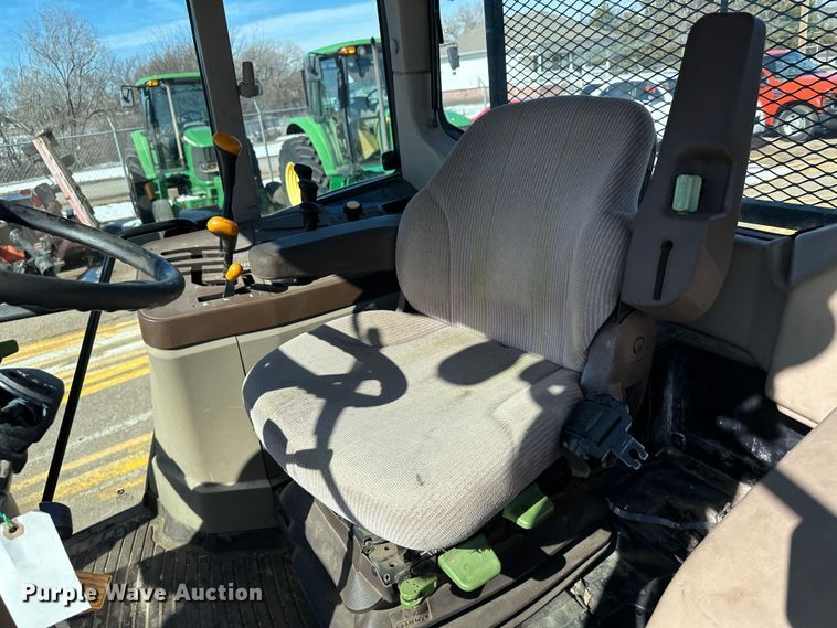 image for item LT9494 2007 John Deere 6415  tractor