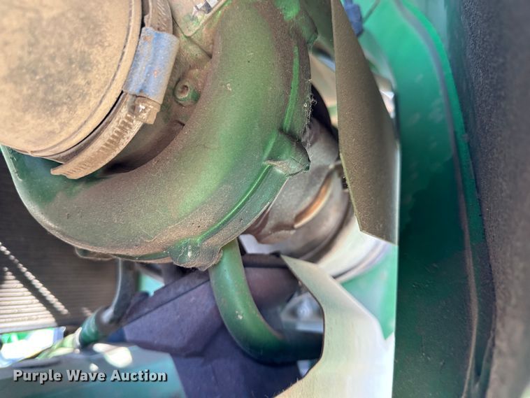 image for item LT9494 2007 John Deere 6415  tractor