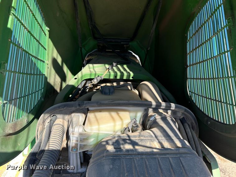 image for item LT9494 2007 John Deere 6415  tractor