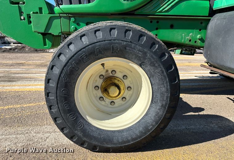 image for item LT9494 2007 John Deere 6415  tractor