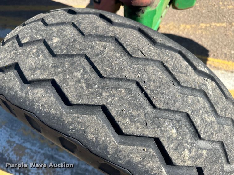 image for item LT9494 2007 John Deere 6415  tractor