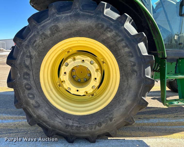 image for item LT9494 2007 John Deere 6415  tractor