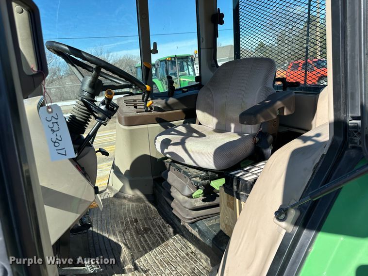 image for item LT9495 2007 John Deere 6415  tractor