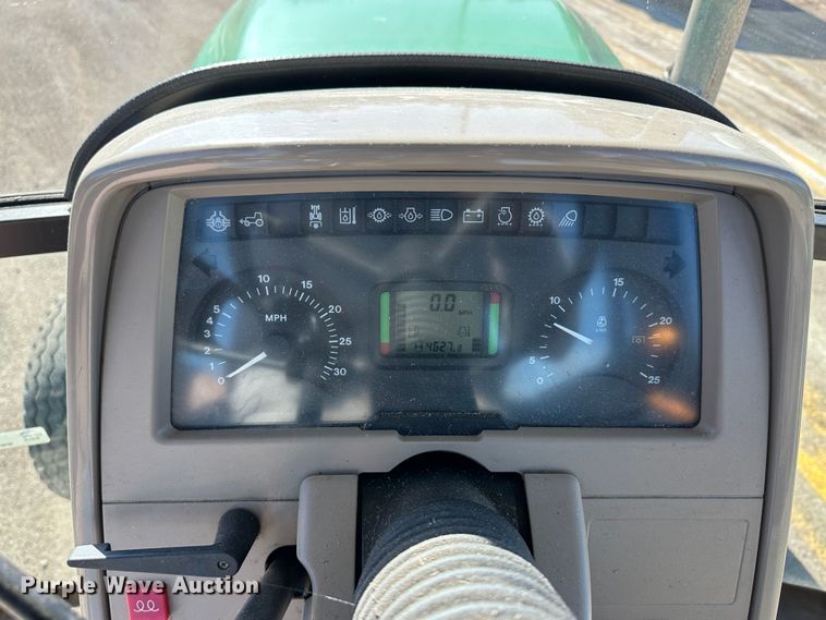 image for item LT9495 2007 John Deere 6415  tractor