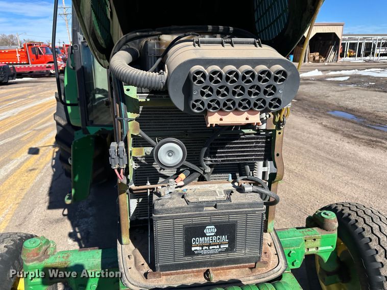 image for item LT9495 2007 John Deere 6415  tractor
