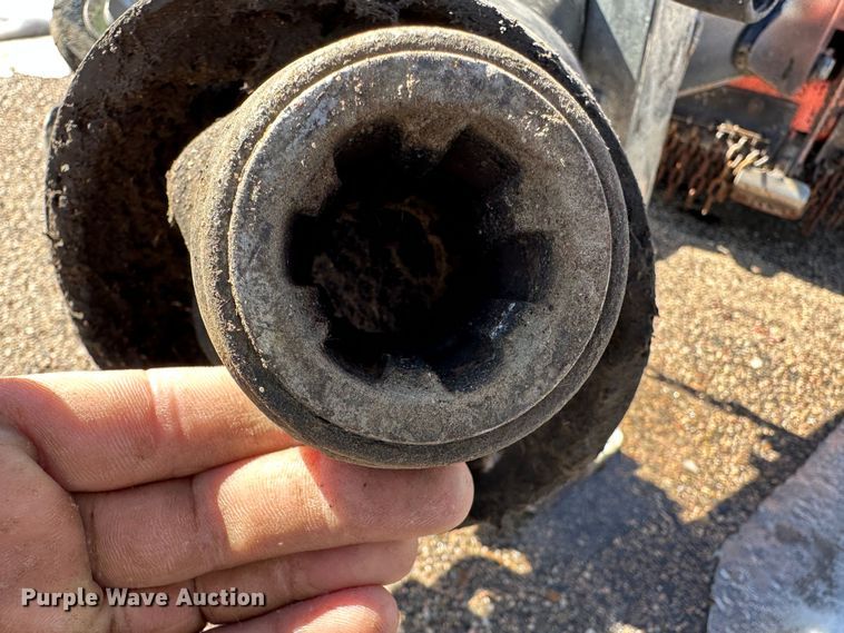 image for item LT9496 2011 Land Pride RCB6615  batwing rotary mower