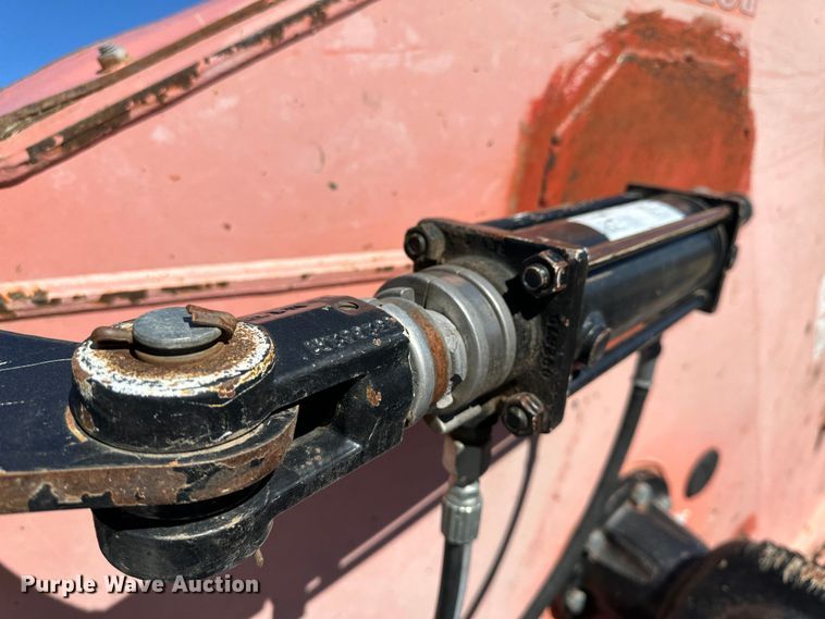 image for item LT9496 2011 Land Pride RCB6615  batwing rotary mower