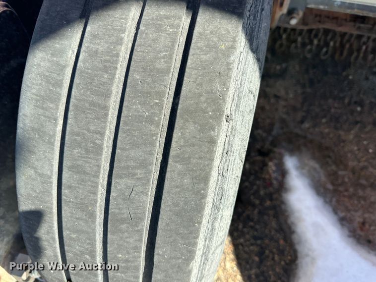 image for item LT9496 2011 Land Pride RCB6615  batwing rotary mower