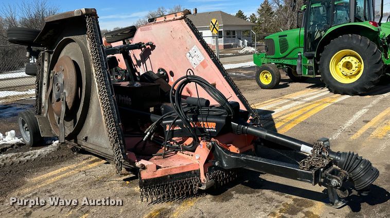 image for item LT9497 2011 Land Pride RCB6615  batwing rotary mower