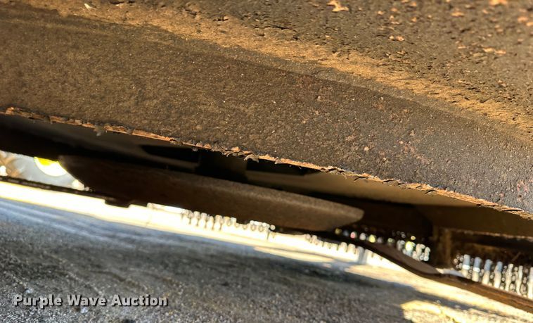 image for item LT9497 2011 Land Pride RCB6615  batwing rotary mower