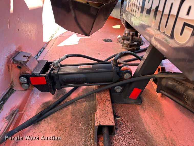 image for item LT9497 2011 Land Pride RCB6615  batwing rotary mower