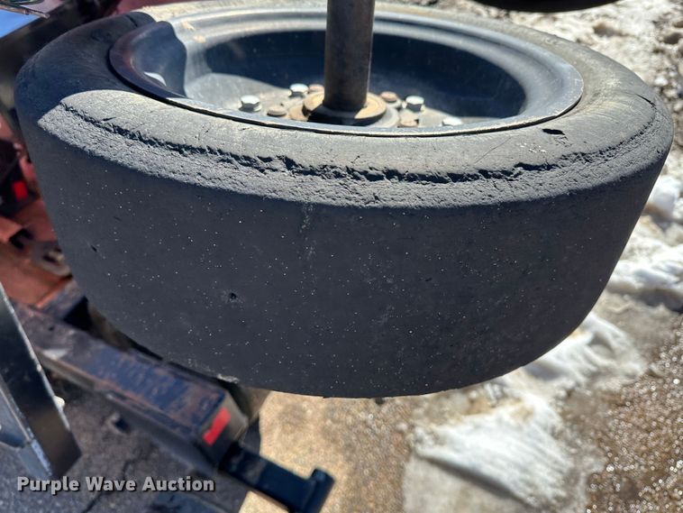 image for item LT9497 2011 Land Pride RCB6615  batwing rotary mower