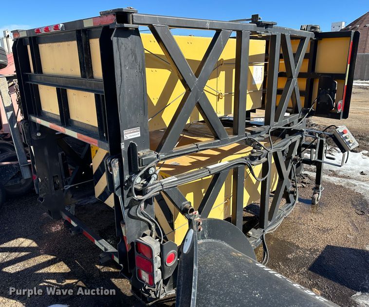 image for item LT9498 Energy Absorbtion Systems  crash attenuator