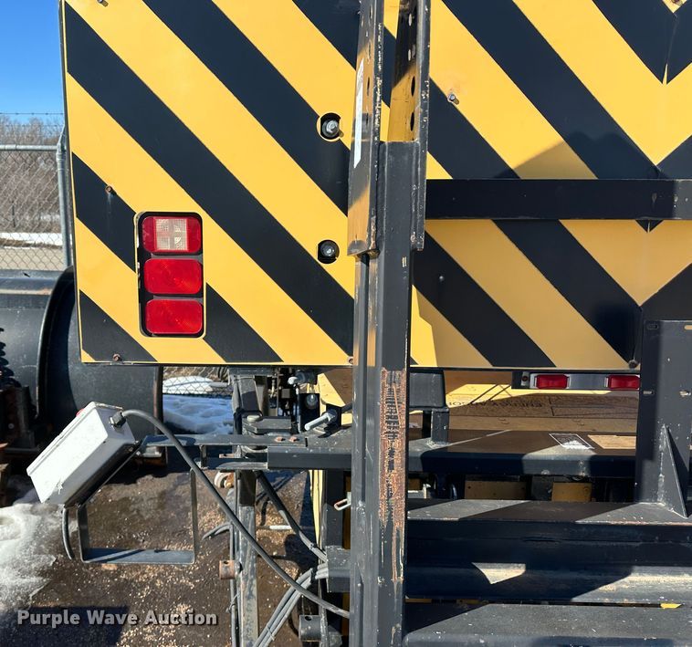 image for item LT9498 Energy Absorbtion Systems  crash attenuator