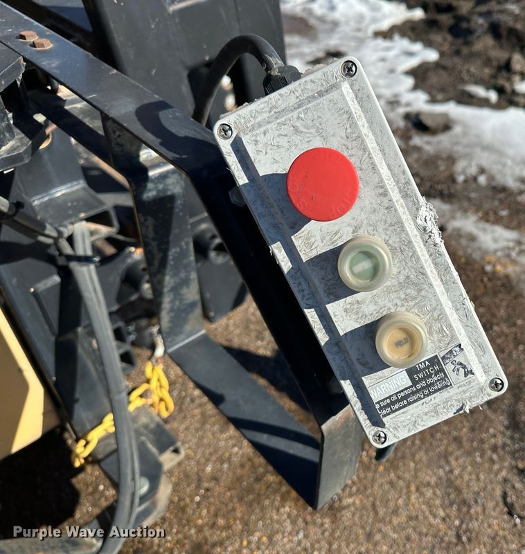 image for item LT9498 Energy Absorbtion Systems  crash attenuator