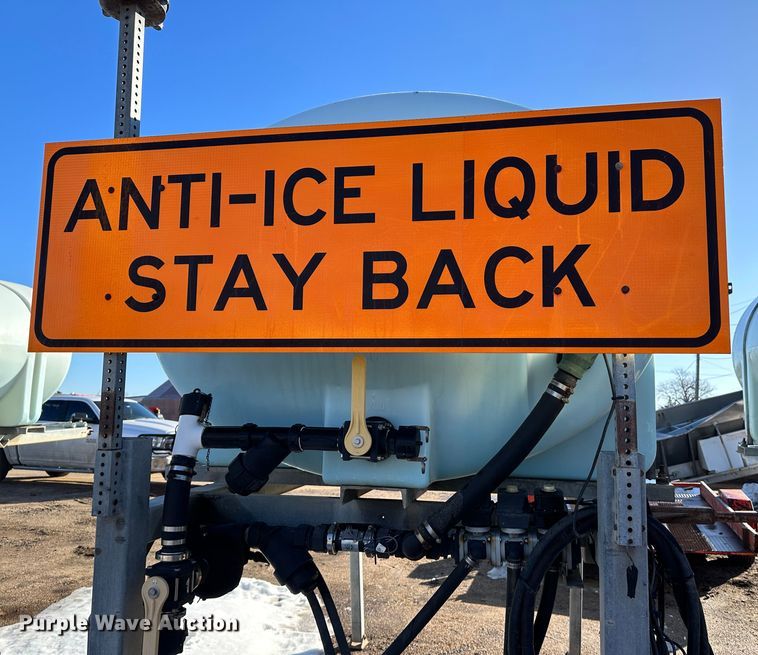 image for item LT9501 1998 Force America  salt brine tank