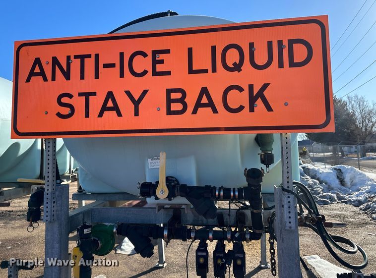 image for item LT9502 1998 Force America  salt brine tank